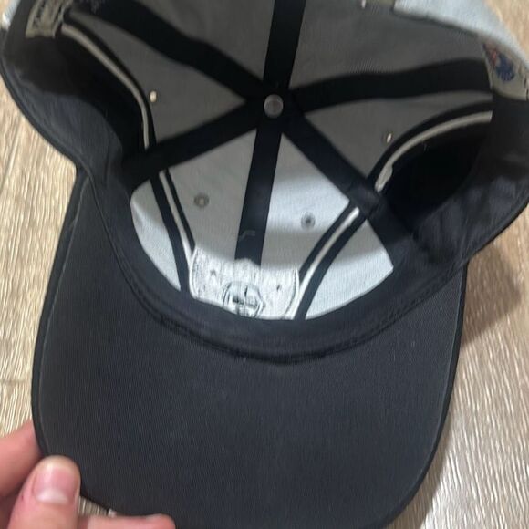 Twins Enterprise Mens Gray Black‎ Los Angeles Raiders NFL Strapback Baseball Hat - Picture 6 of 8